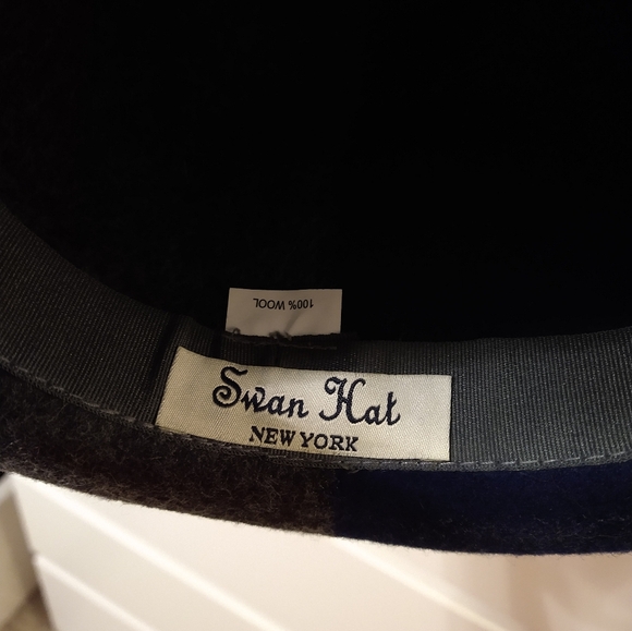 Hat - Picture 4 of 4